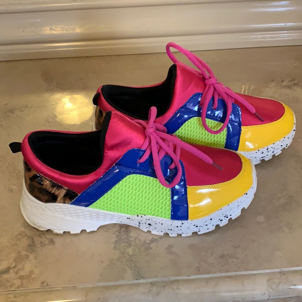 Multicolor sneakers by YOKI.